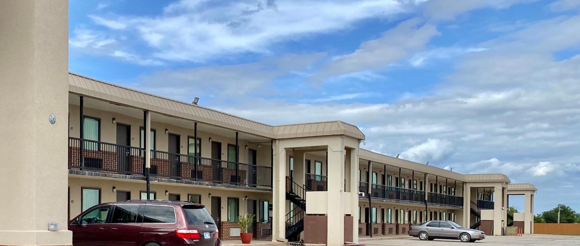 Hotel 81 El Reno Exterior foto